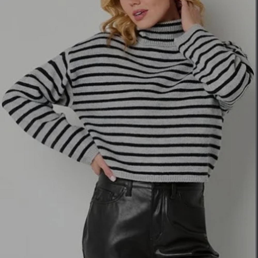 a.n.a. Striped Knit Turtleneck Size Medium